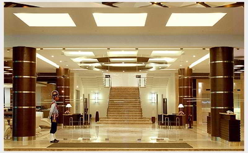 Trinity Hotel Bengaluru Esterno foto